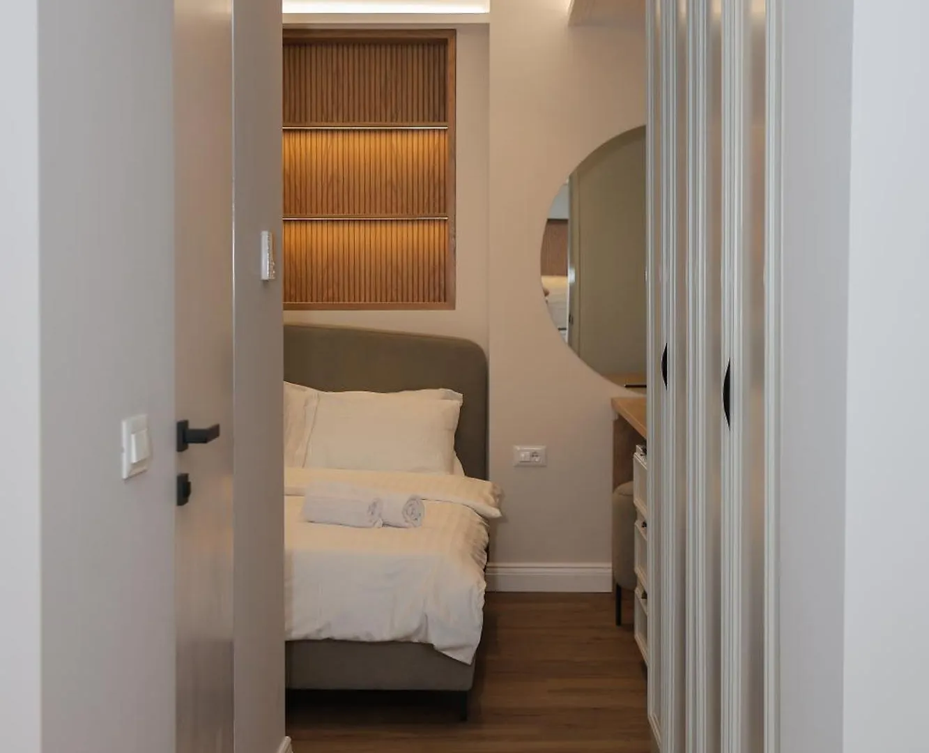 Exclusive Luxury Apartments & Free Parking Tirana